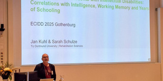 Göteborg1 Prof. Dr. Jan Kuhl bei seinem Vortrag